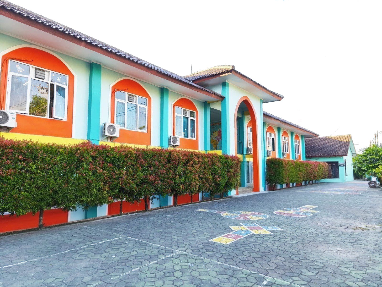 Kalo ini dari SDIT LHI