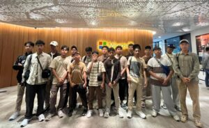 SMP Islam Boarding dan Fullday di Yogyakarta Ini Gerebek Kantor Microsoft Malaysia, 52 Siswa Langsung Belajar Sama Ahlinya