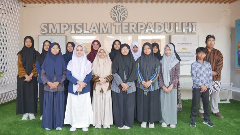 Sembilan Proposal Riset Siswa SMPIT LHI Lolos Tahap Awal OPSI 2026