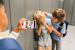 dampak sosial media bagi remaja