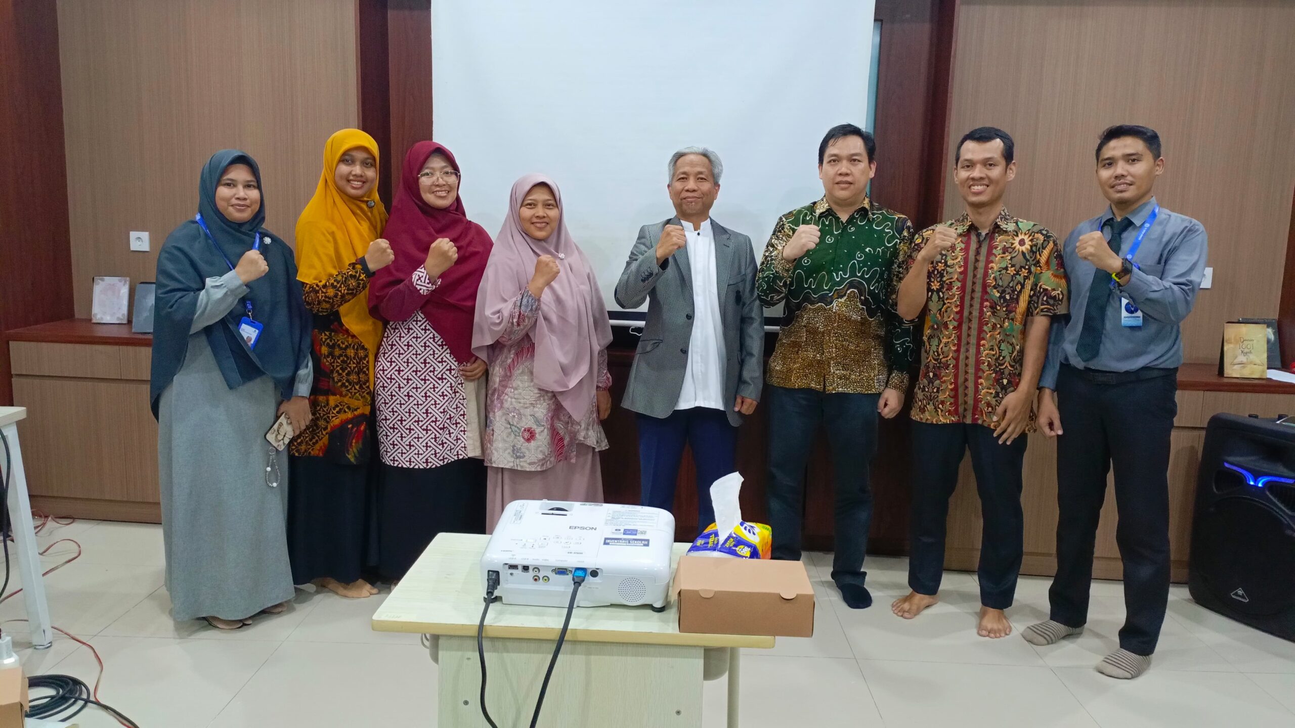 kunjungan sit lhi ke sekolah al biruni mandiri makasar